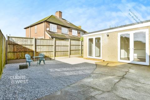 3 bedroom detached bungalow to rent, Vernon Avenue Brighton BN2