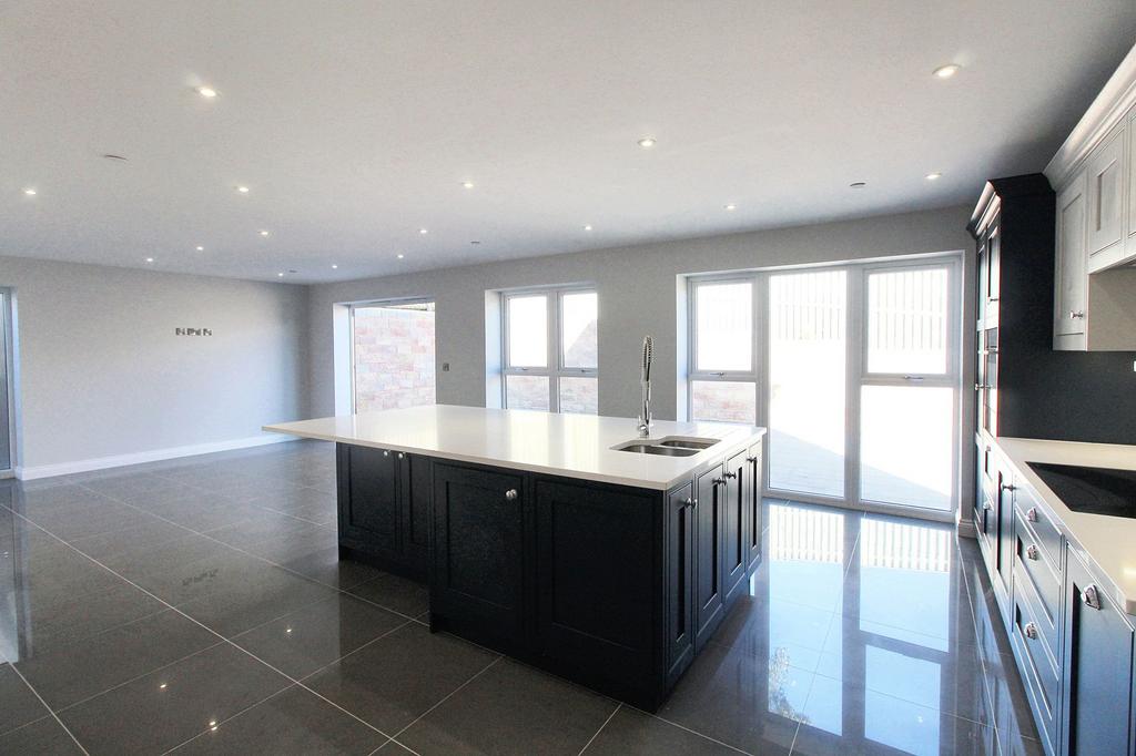 Kitchen/family room