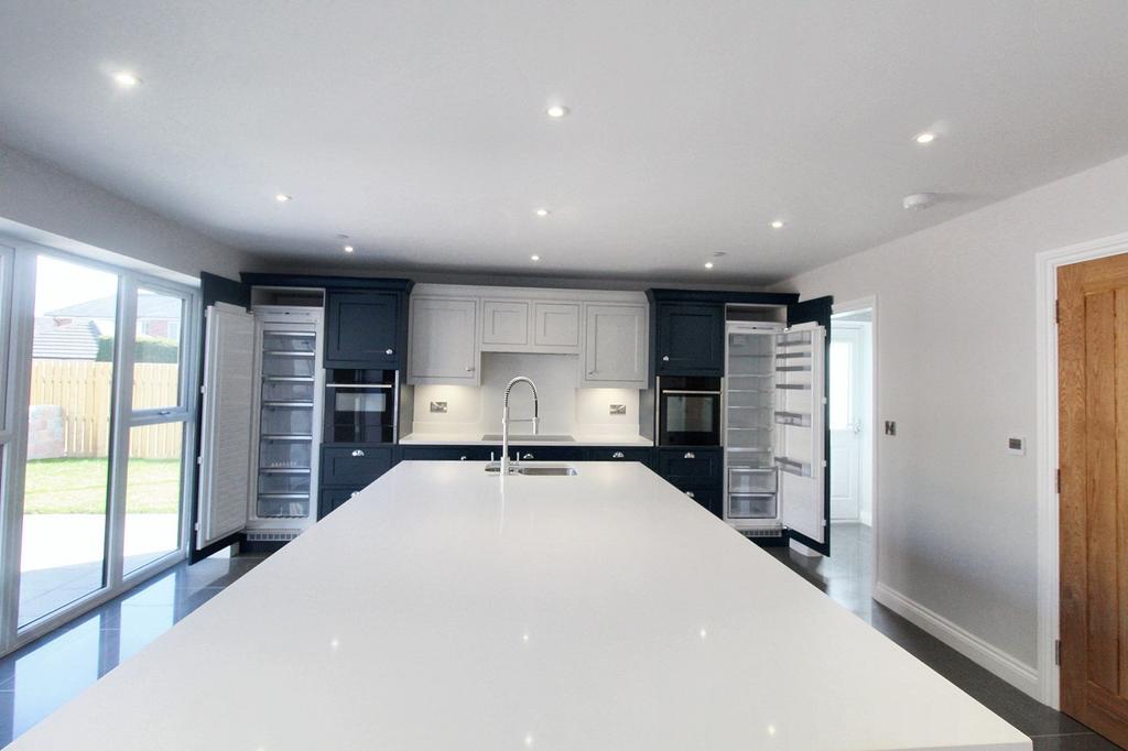 Kitchen/family room