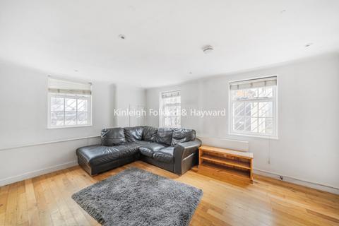 2 bedroom house to rent, Hoyle Road London SW17