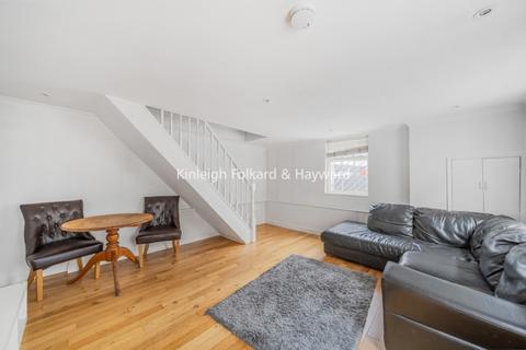 2 bedroom house to rent, Hoyle Road London SW17