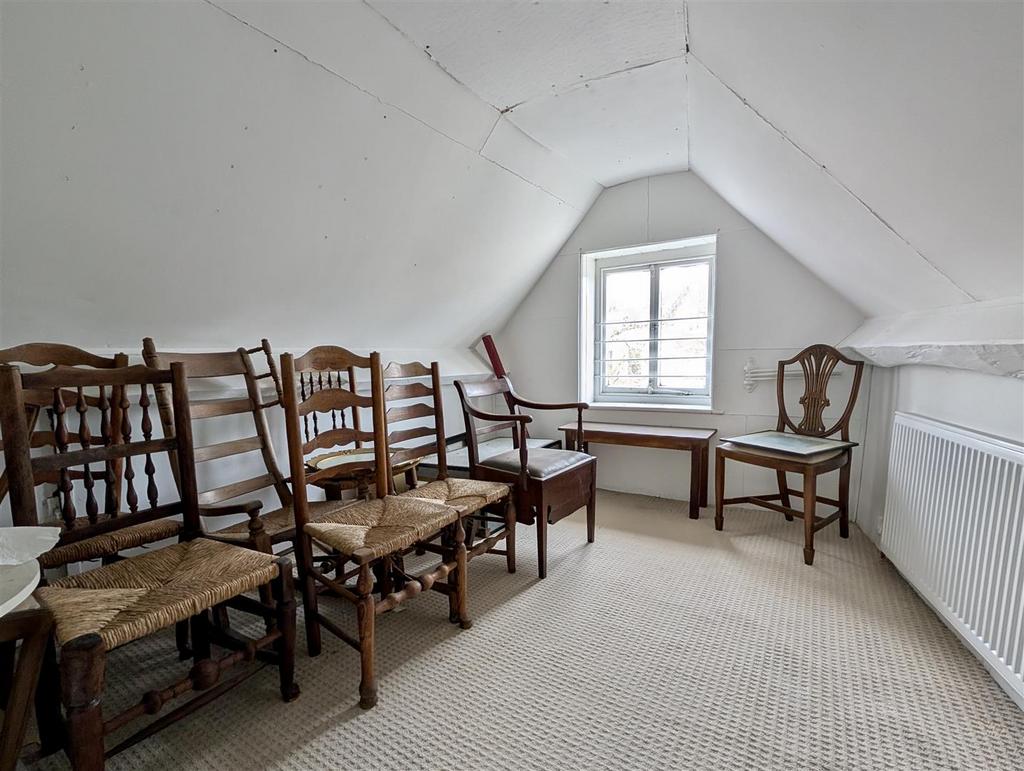Attic room one/bedroom five