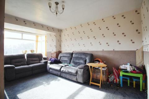 2 bedroom house for sale, Dunkery Road, Manchester