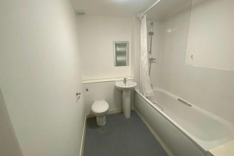 2 bedroom apartment to rent, Carriage Grove, Bootle