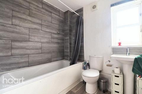 1 bedroom apartment for sale, Downs Road, Luton