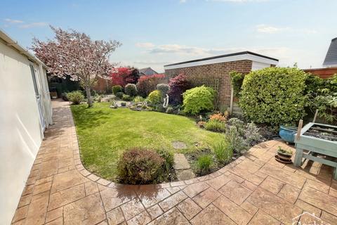 4 bedroom bungalow for sale, Marchwood Road, Bournemouth, BH10 5