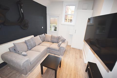 7 bedroom maisonette to rent, 81a, Mansfield Road, Nottingham, NG1 3FN