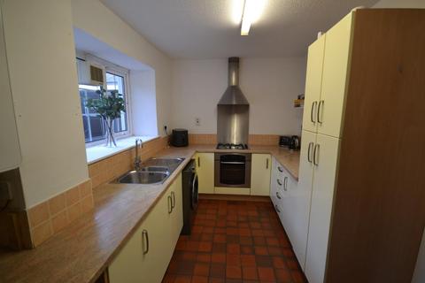 2 bedroom cottage to rent, North Woodley, Manchester M26