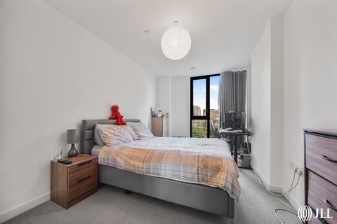 3 bedroom apartment for sale, Merchants House, Forrester Way, London, E15