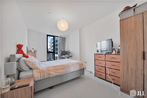 3 bedroom apartment for sale, Merchants House, Forrester Way, London, E15