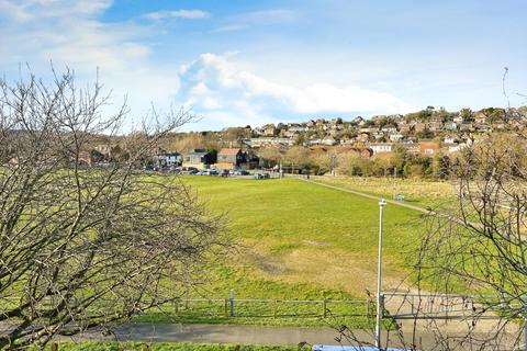 2 bedroom flat for sale, Cinque Ports Avenue, Hythe