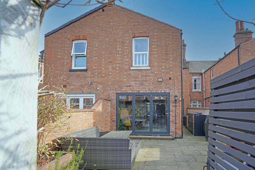 79 Cubbington Road (13).jpg