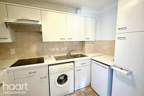 2 bedroom apartment for sale, Shoppenhangers Road, MAIDENHEAD