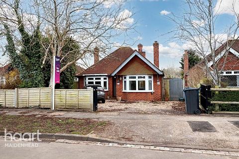 3 bedroom detached bungalow for sale, Napier Road, Maidenhead