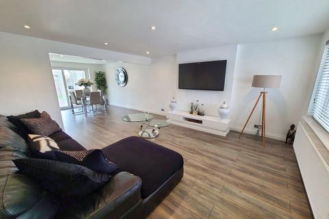 undefined, Salisbury Road, Totton, Southampton, SO40 3LQ