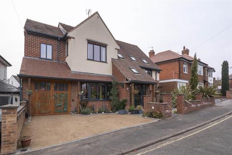 5 bedroom house for sale, Oakwell Crescent, Ilkeston DE7