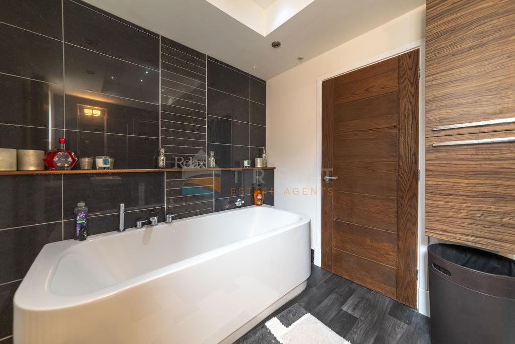 4 oakwell crescent-8