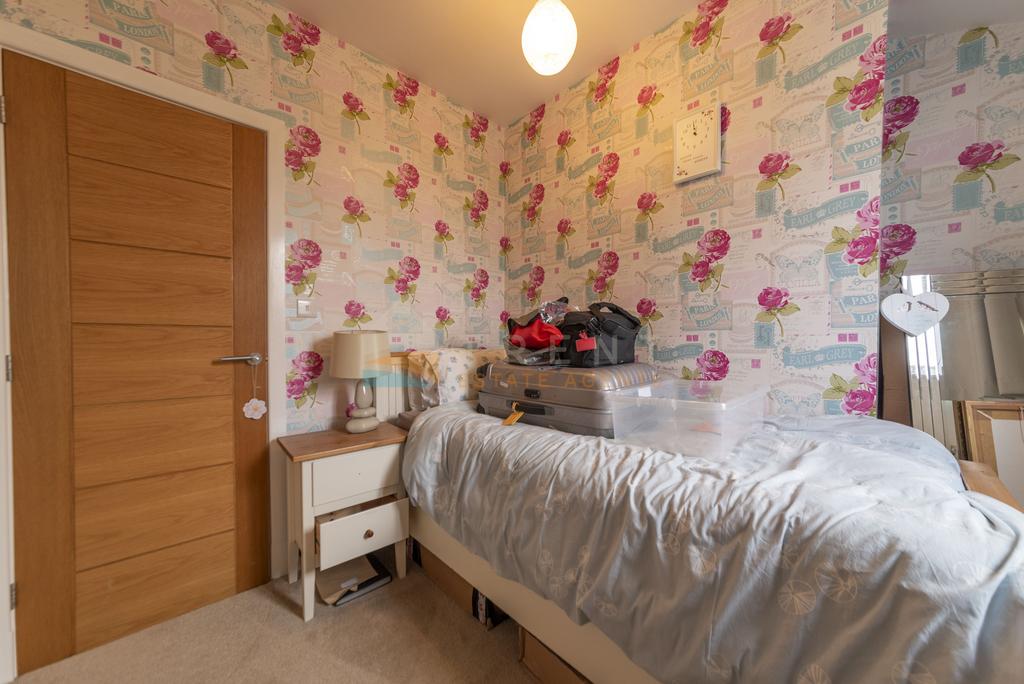 4 oakwell crescent-13