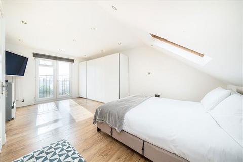 276 Wricklemarsh Road, London, SE3 8DW