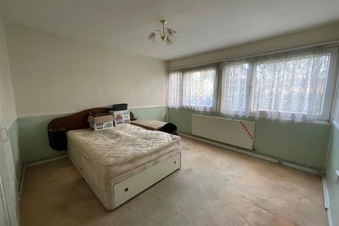 1 bedroom ground floor flat for sale, Gorse Avenue, Walderslade, Chatham, Kent