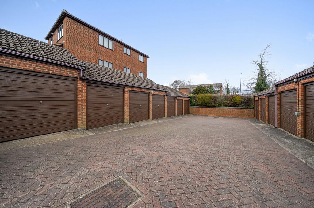 Garage Block