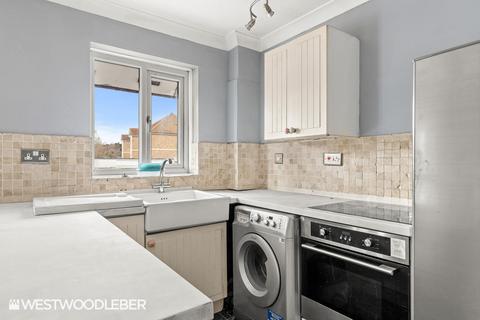 2 bedroom flat for sale, High Road, Broxbourne EN10