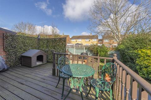 9 Bishops Close, Nettlestead, Maidstone, ME18 5ES