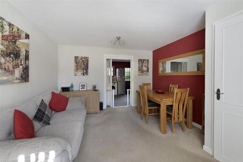 9 Bishops Close, Nettlestead, Maidstone, ME18 5ES