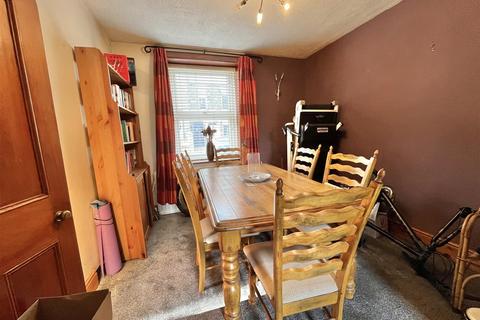 2 bedroom end of terrace house for sale, Simmondley Lane, Glossop