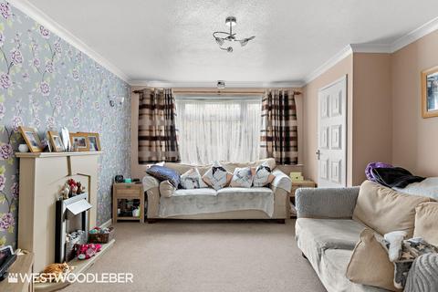 3 bedroom semi-detached house for sale, Champions Way, Hoddesdon EN11