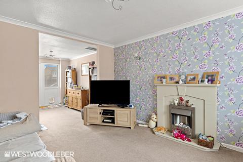 3 bedroom semi-detached house for sale, Champions Way, Hoddesdon EN11