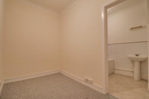 Studio for sale, Obelisk Road, Woolston