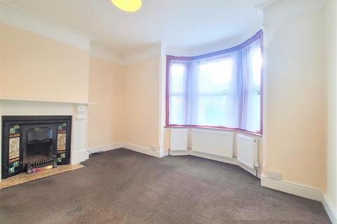 5 bedroom end of terrace house to rent, Brisbane Road, Reading, Reading, RG30 2PE