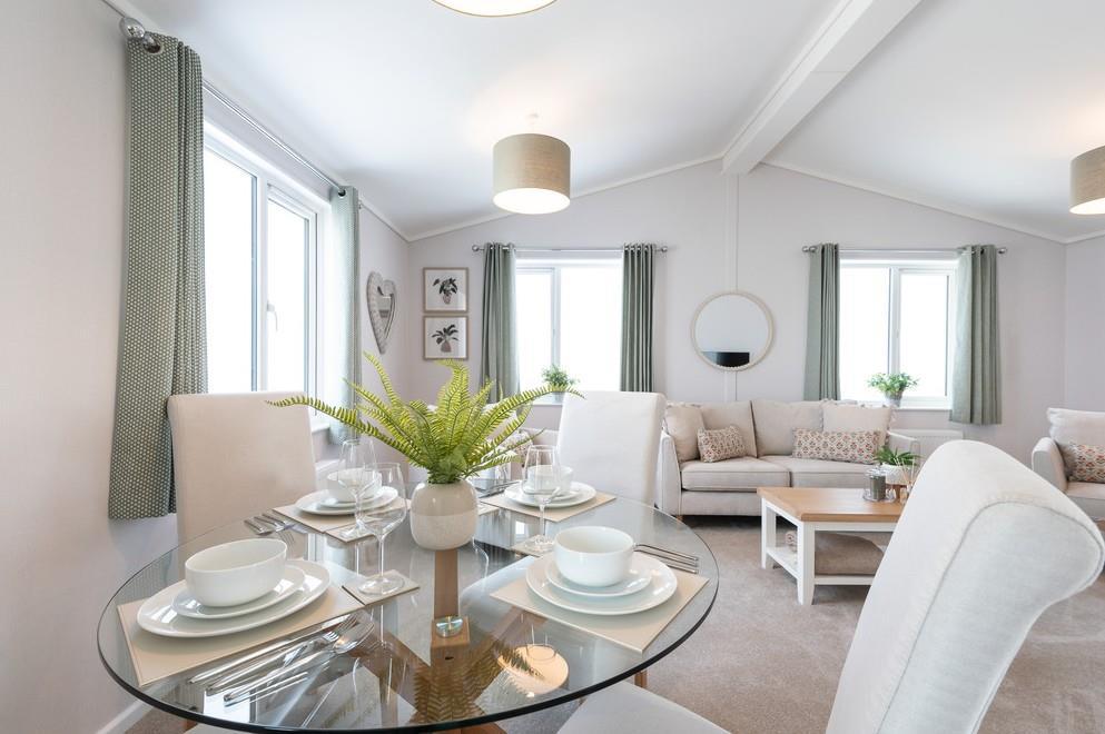 Dining Area.jpg
