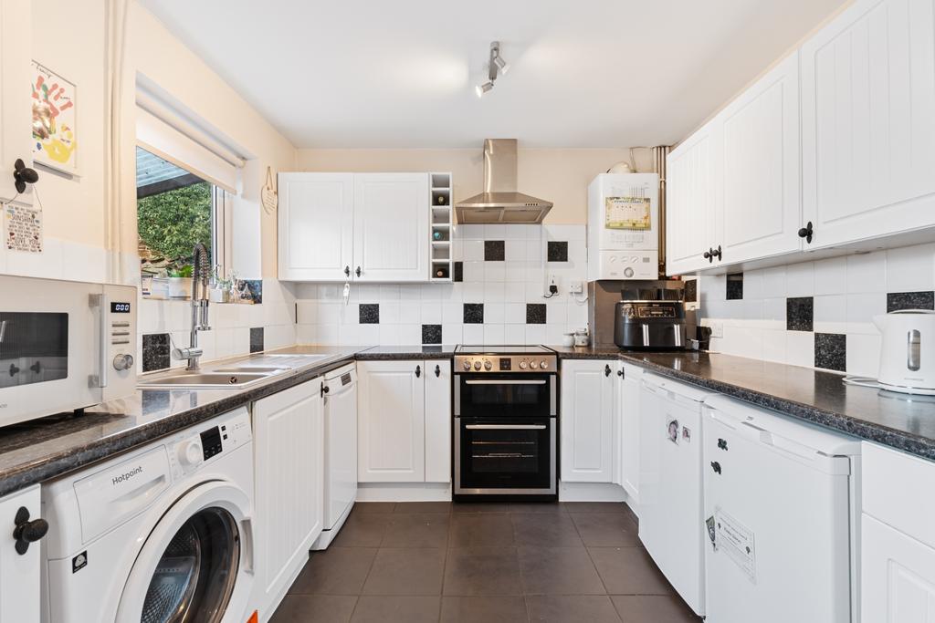 19 Whitsundale Cl Web17