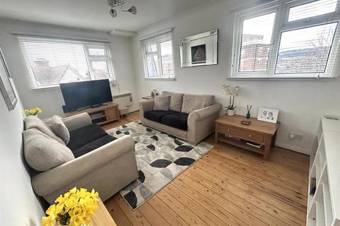 2 bedroom apartment for sale, 1 De Roos Road, Eastbourne BN21