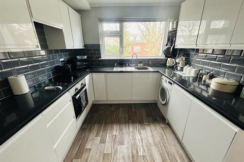 2 bedroom apartment for sale, 1 De Roos Road, Eastbourne BN21