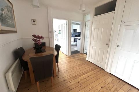 2 bedroom apartment for sale, 1 De Roos Road, Eastbourne BN21