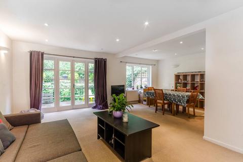 5 bedroom detached house for sale, Warbank Lane, Coombe, Kingston upon Thames, KT2