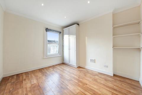 3 bedroom flat to rent, Huddlestone Road, Willesden Green, NW2