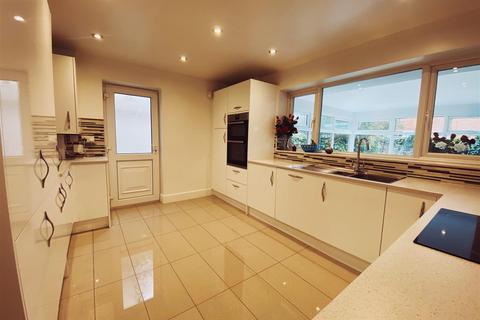3 bedroom detached house for sale, Allesley Close, Sutton Coldfield