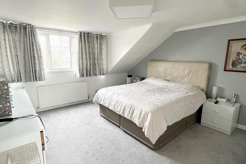 24 Allesley Close, Sutton Coldfield, B74 2NF