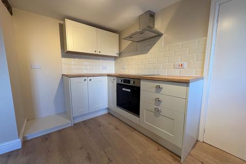 3 bedroom cottage to rent, Green Road, Dodworth, Barnsley