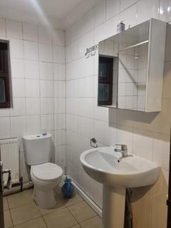 1 bedroom flat to rent, Hepworth Gardens, Barking, IG11