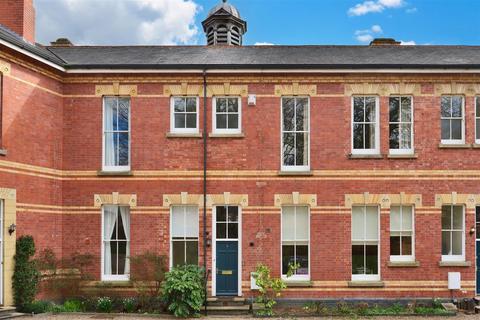 4 bedroom terraced house for sale, Chestnut Lane, Burghill, Hereford