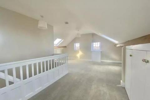 3 bedroom end of terrace house to rent, New Street, Stratford-upon-Avon