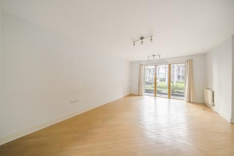 2 bedroom flat to rent, Alt Grove Wimbledon SW19