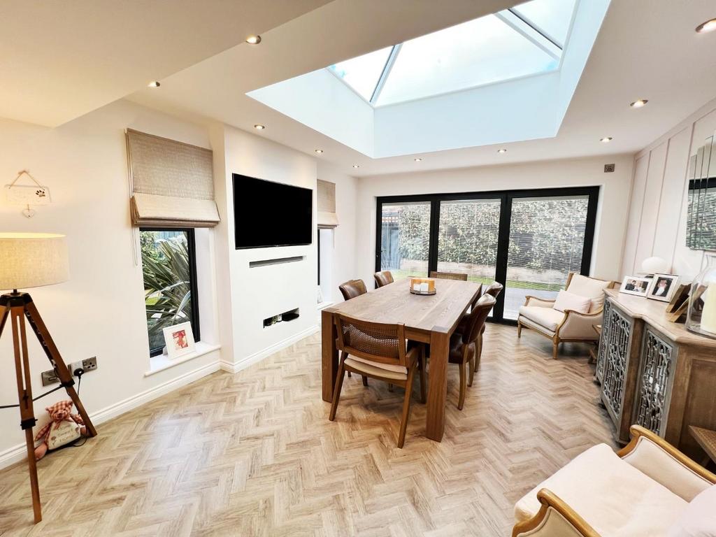 Sun Room/ Family Room