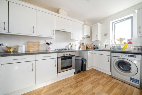 2 bedroom flat for sale, New Church Road, Hove, BN3