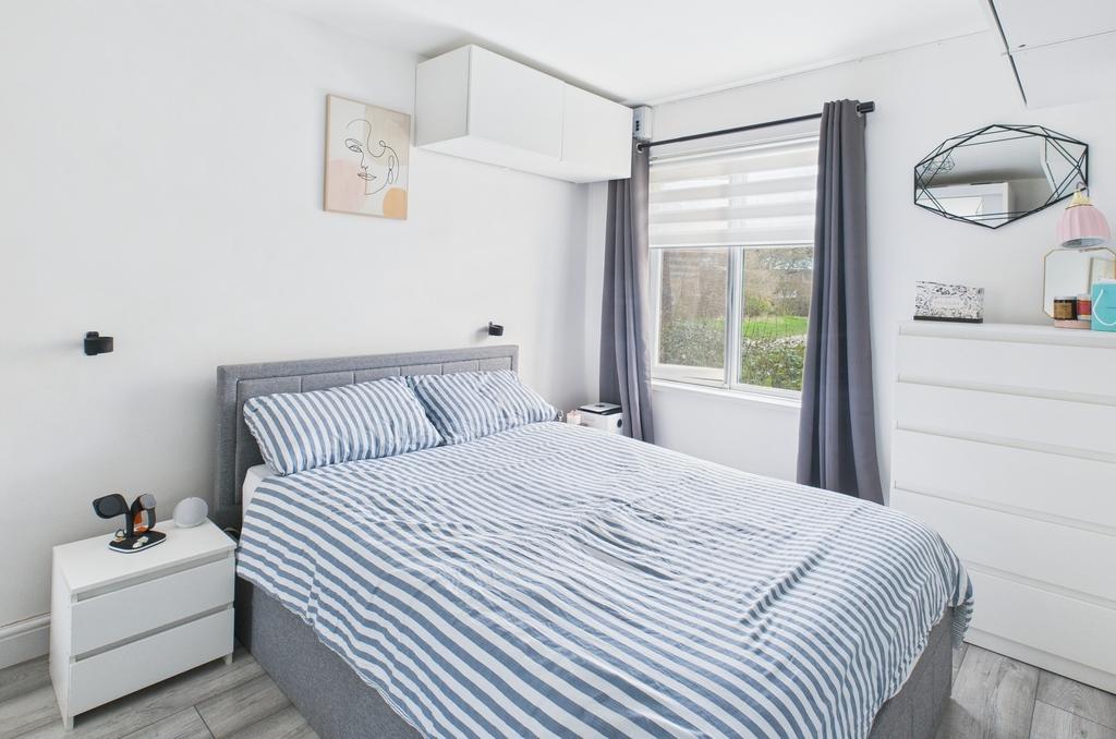 Cam02545 g0 pr0354 still001